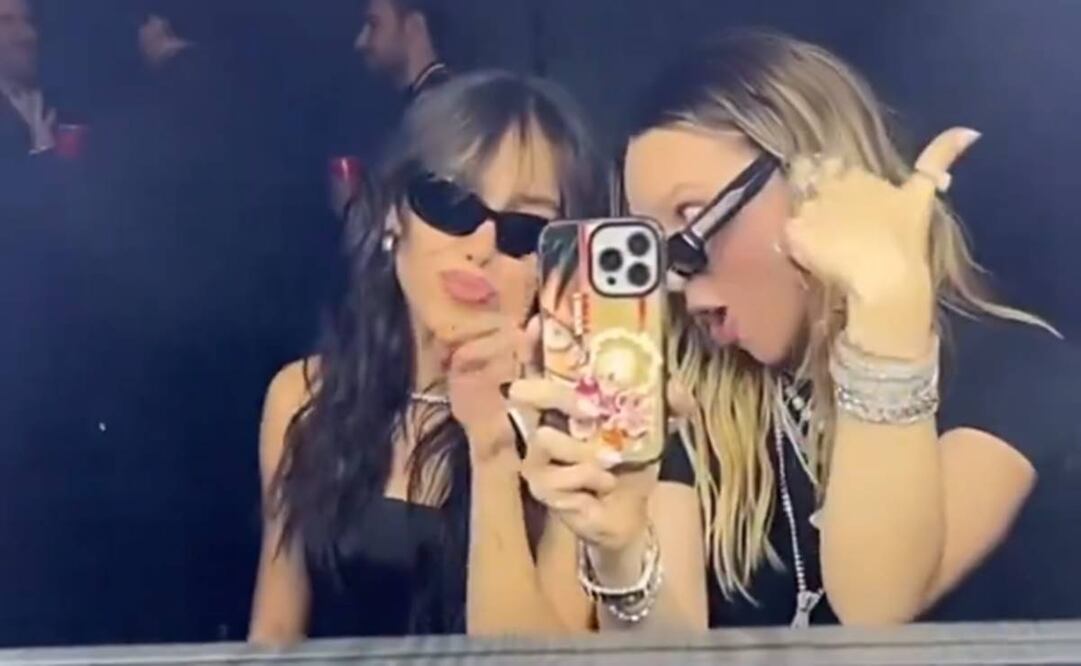 Belinda y Danna Paola.