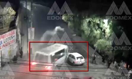 VIDEO: Así fue el terrible choque que dejó 4 muertos y 10 heridos en Naucalpan 