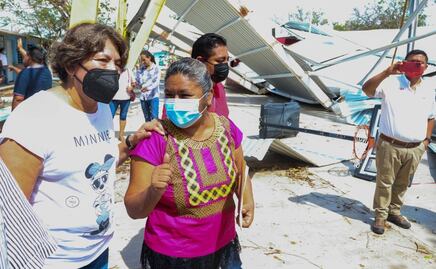 Delfina Gómez recorre escuelas oaxaqueñas afectadas por el huracán Agatha