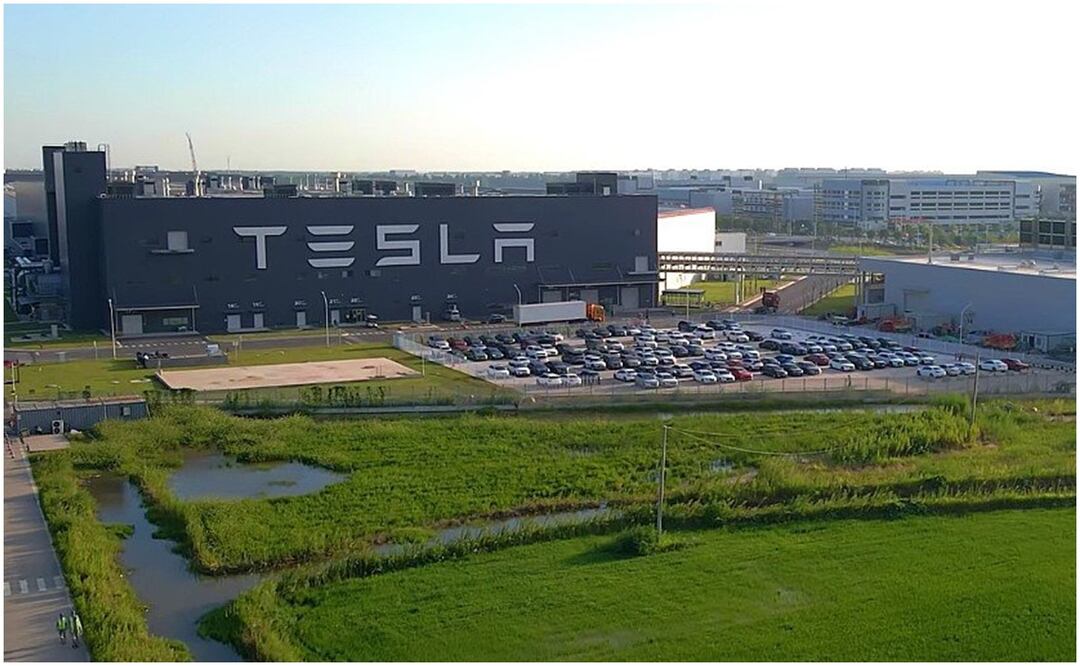 Los centros de fabricación de Tesla, tambien conocidos como "gigafábricas", están en tres continentes y tres países a nivel mundial. Foto: X (@TeslaIAgirl)