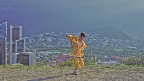 "Ya no estoy aquí" baila con el Ariel