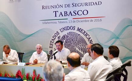 Osorio Chong urge a legisladores dotar a fuerzas armadas de marco jurídico 