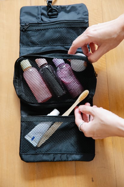 Desde alimentos hasta maquillaje, todos los líquidos que lleves en tu equipaje de mano no deben sobre pasar los 100 ml. Foto: Pexels