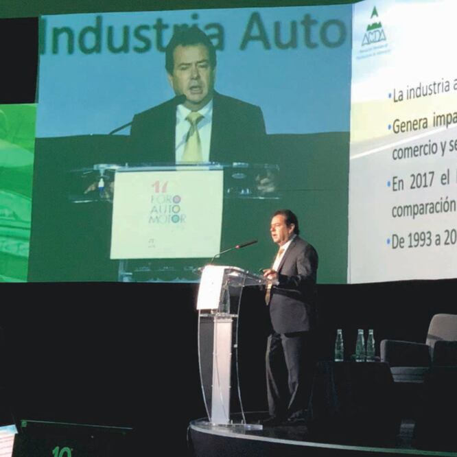 El presidente de la AMDA, Guillermo Prieto Treviño, durante la inauguración del Foro Automotor 2018 que organiza la asociación. Foto: CORTESÍA