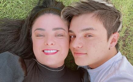 Amigas de Violeta Isfel le ‘echan el ojo’ a su hijo de 18 años