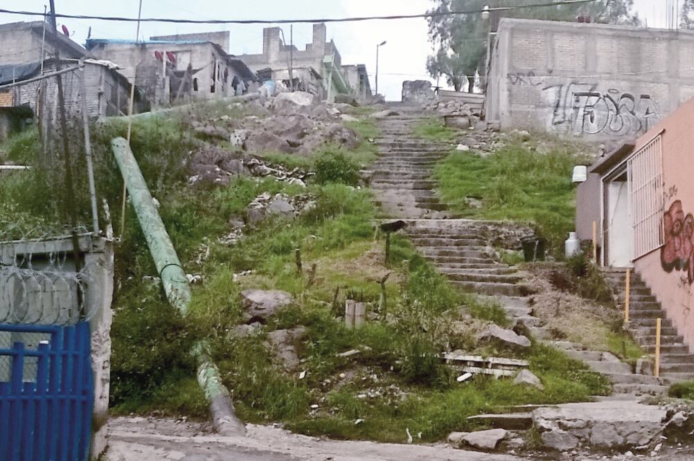 Los predios irregulares llevan más de 20 años sin servicios como agua potable y drenaje (JUAN BARRERA. EL UNIVERSAL)