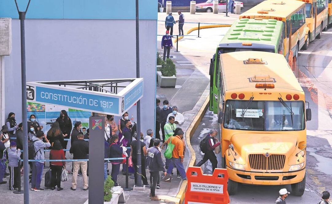 Algunos usuarios del Cablebús declararon que prefieren que autoridades suspendan el servicio para darle mantenimiento al sistema, aunque eso signifique vías y medios alternativos de transporte. Foto: Berenice Fregoso/ EL UNIVERSAL.