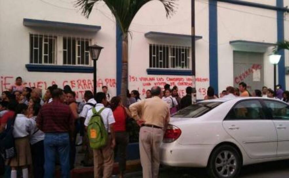 CNTE toma escuelas privadas en Chiapas