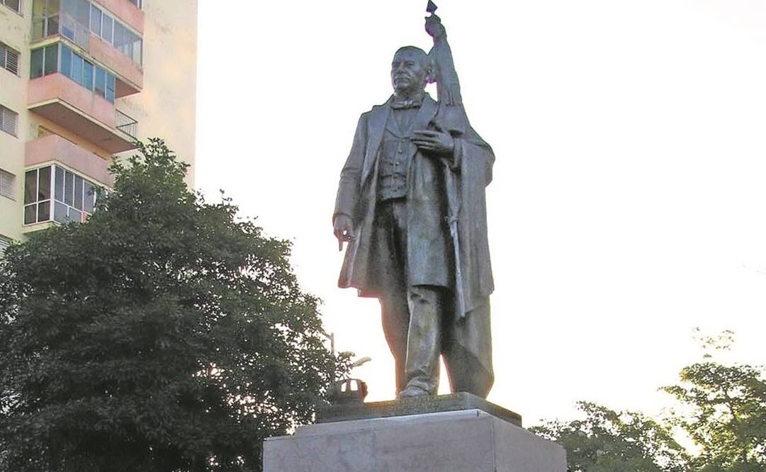 El monumento a Benito Juárez en la Avenida de los Presidentes, o “G”, como la conocen los cubanos en La Habana. Foto: Especial