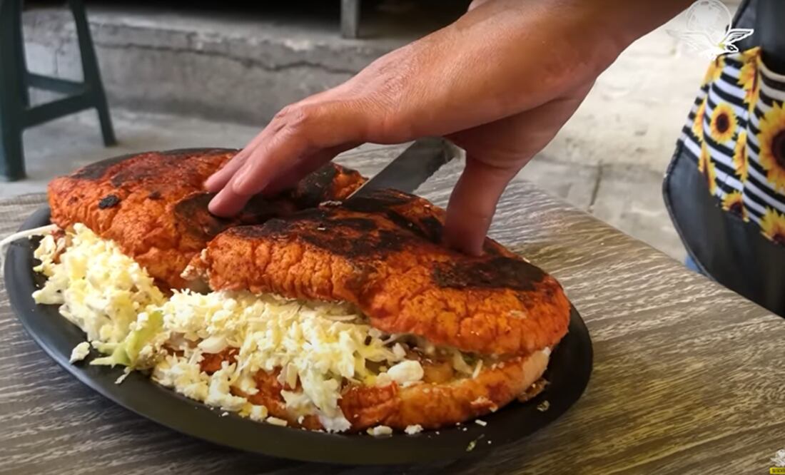 Atrévete a probar estos antojitos gigantes en Azcapotzalco
