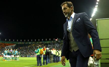 Gustavo Matosas deja de ser el DT del Atlas