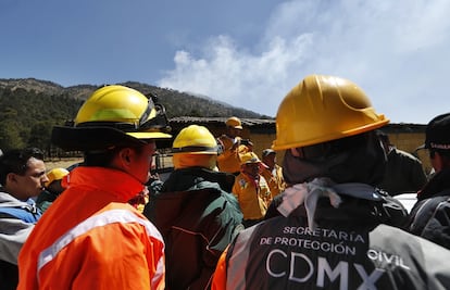 Servidores de la Nación reciben curso de protección civil