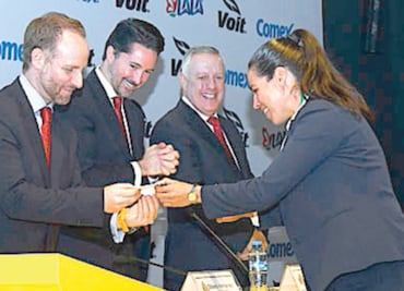 El VAR va por buen camino: Brizio