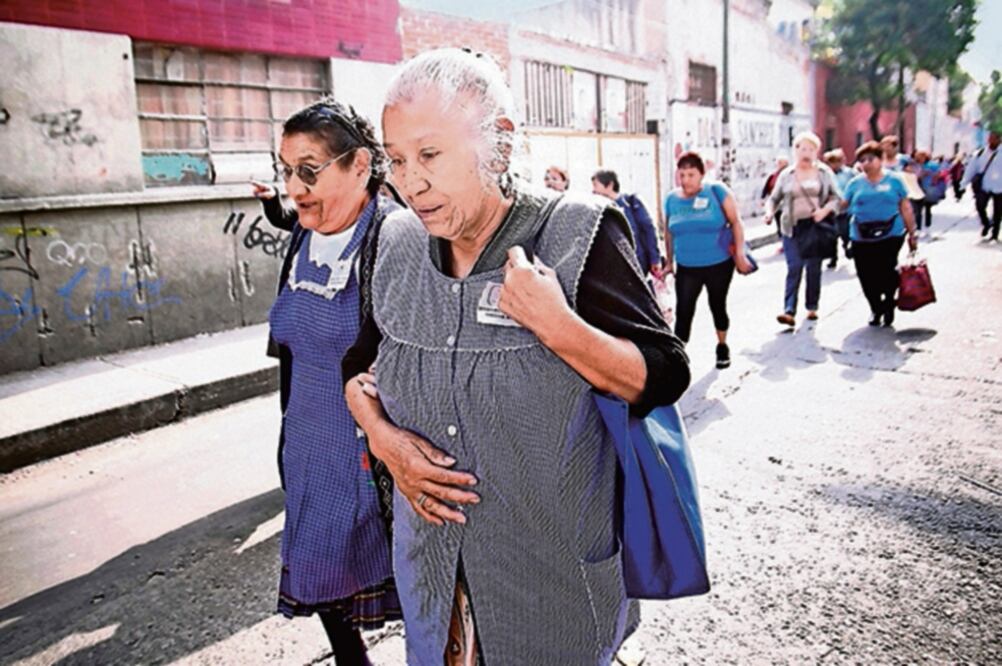 La función primordial de la app 30llin es determinar si hay riesgos de caída altos, moderados o bajos y prevenir lesiones en los adultos mayores. (ARCHIVO EL UNIVERSAL)