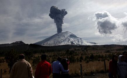 Registran dos explosiones en volcán Popocatépetl