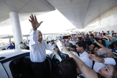 AMLO llega a Veracruz; promete que Cuitláhuac será un gobernador honesto
