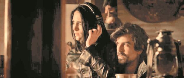 Lorena del Castillo lanza filme Desde el más allá