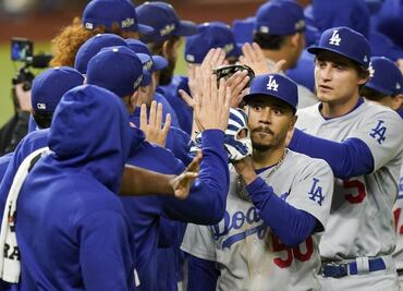 Dodgers se mantiene con vida tras victoria sobre Braves en el Juego 5