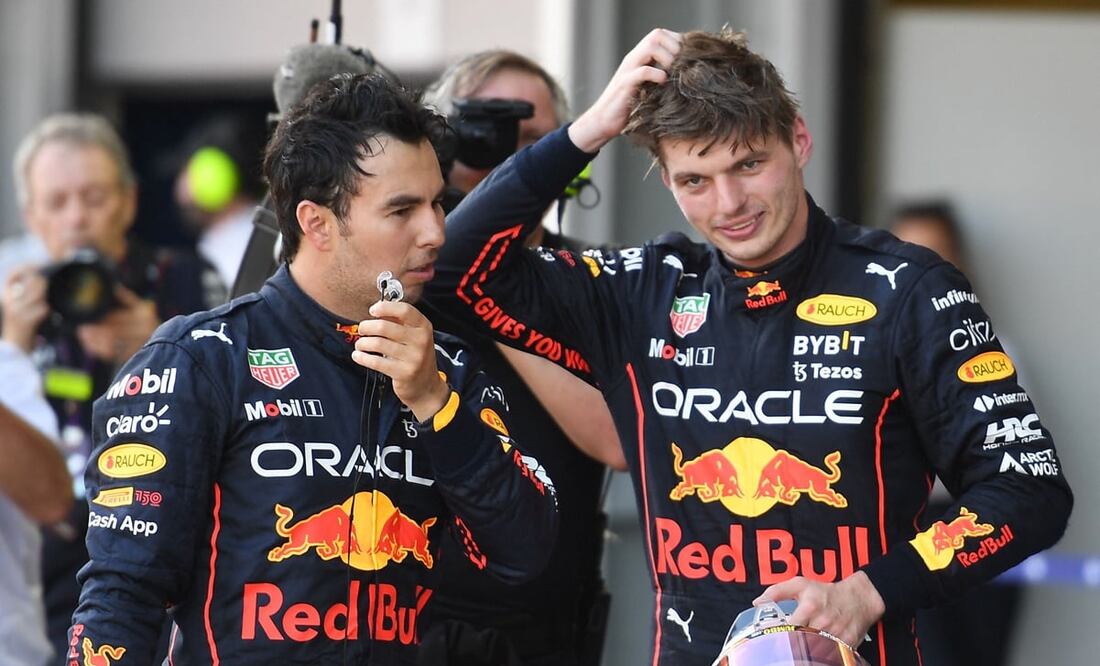 Checo Pérez y Max Verstappen, pilotos de Red Bull - FOTO: AFP