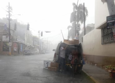 Huracán Ernesto: Biden aprueba declaración de emergencia para Puerto Rico ante el impacto del ciclón