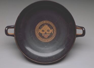 Hombre discute con su novia y destruye piezas arqueológicas del Museo de Arte de Dallas