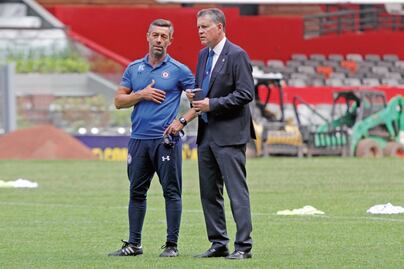 Cruz Azul deja casa de las maldiciones