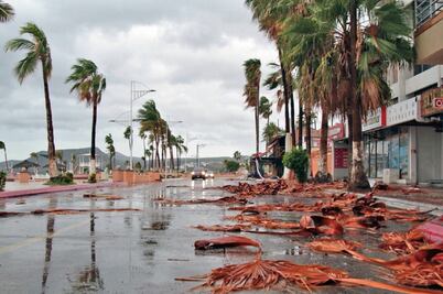 Paso de 'Newton' deja dos muertos en Baja California Sur