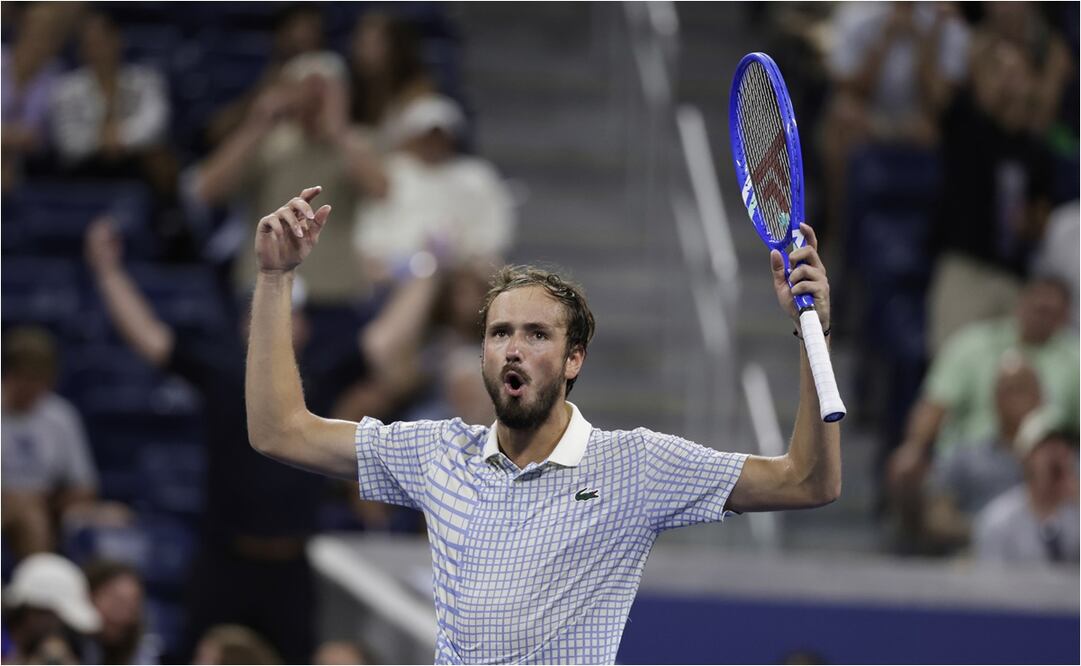 FOTO: AP - Daniil Medvedev recibe fuerte multa económica; su mal comportamiento en el US Open fue castigado