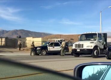 Policía detiene a sospechoso por "posible tiroteo" en escuela de Los Ángeles