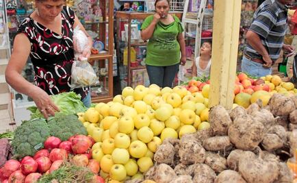 Clasifican frutas y verduras en colores para impulsar beneficios
