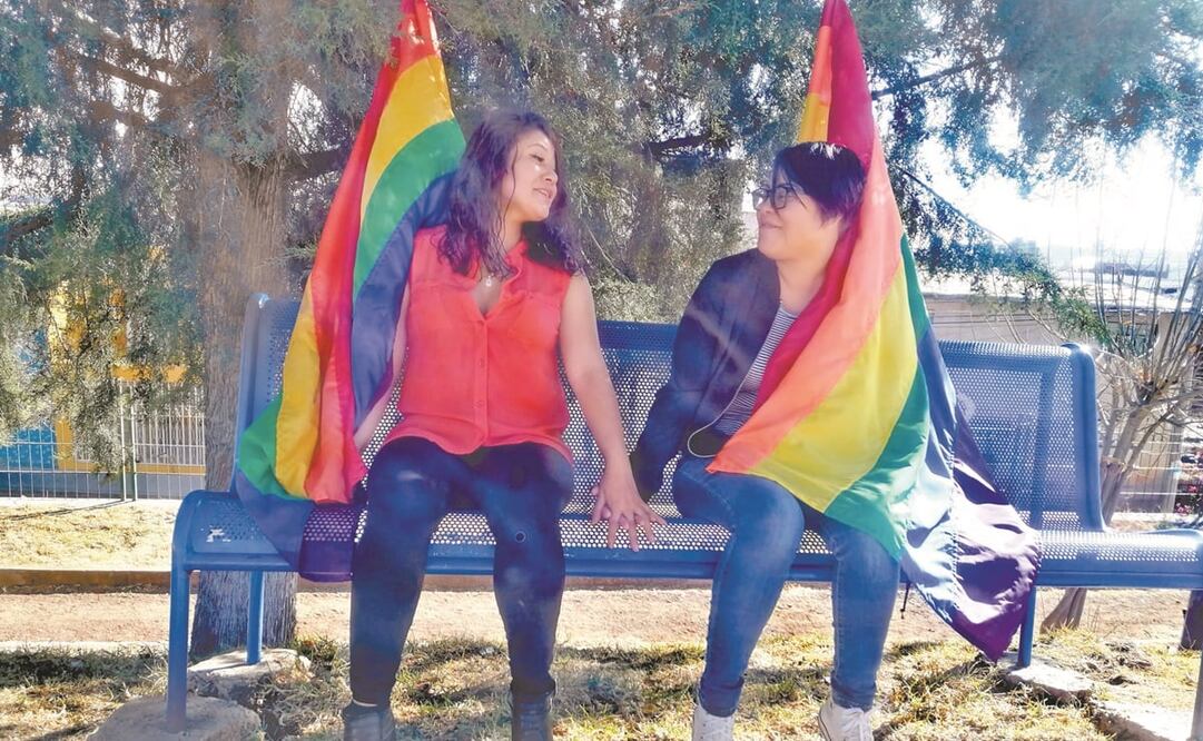 Daniela y Nallive dicen estar más enamoradas y tranquilas porque su acta de matrimonio les da seguridad. Foto: Irma Mejía. EL UNIVERSAL