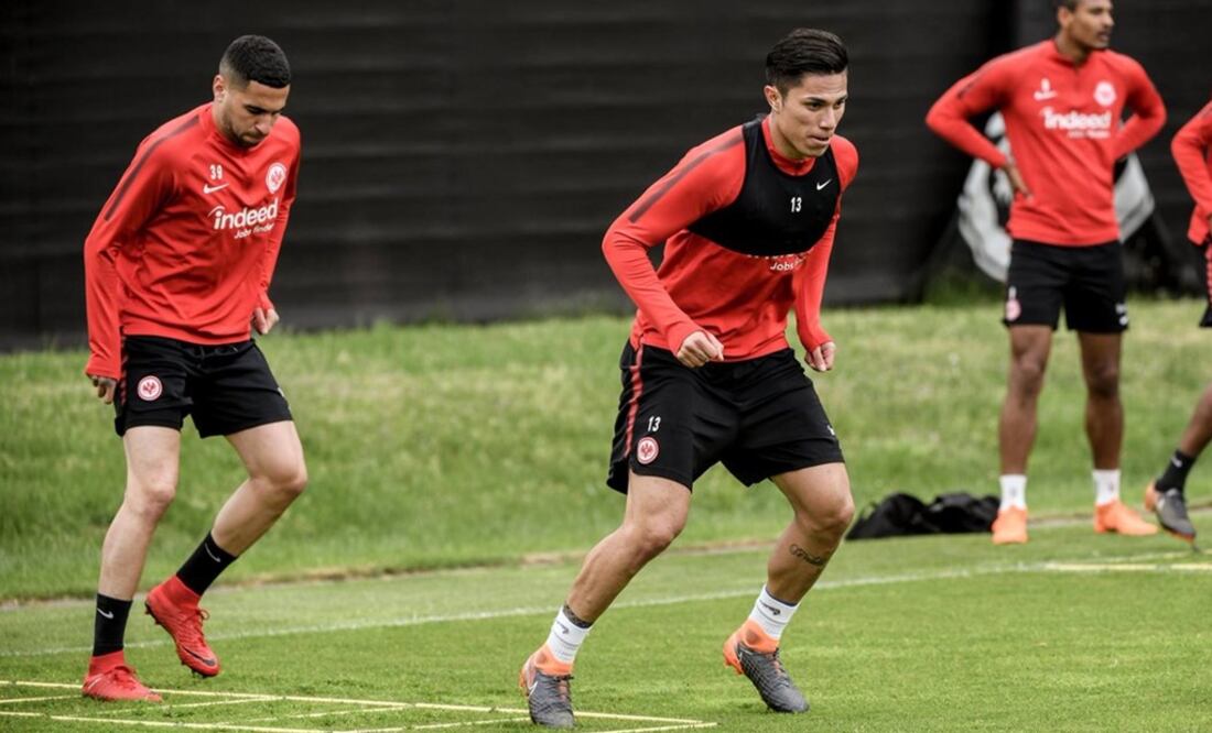 Twitter (@eintracht_esp)