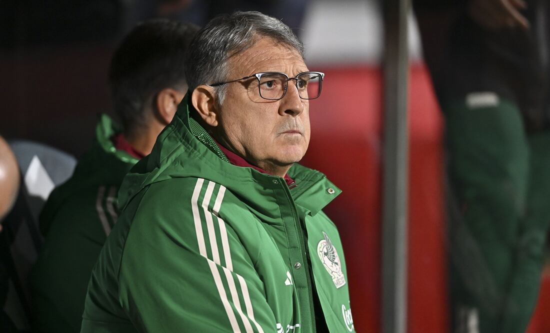 Gerardo Martino en el banquillo durante el partido amistoso contra Suecia / Foto: Imago7