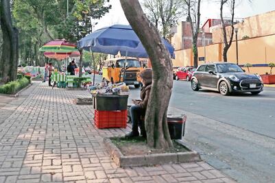 Siguen ambulantes en la Ciudadela