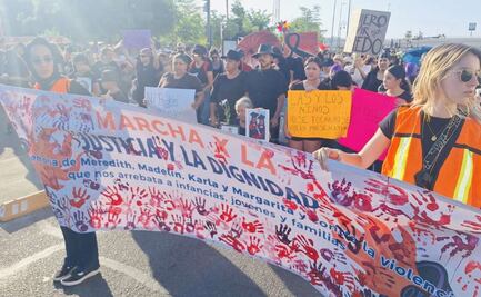 "Justicia, verdad y no repetición", marchan en memoria de hermanitas y su madre asesinadas en Hermosillo