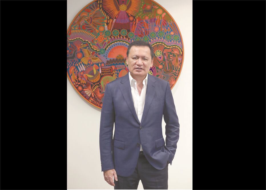 Miguel Ángel Osorio Chong, coordinador de la bancada del PRI en el Senado. Foto: BERENICE FREGOSO. EL UNIVERSAL