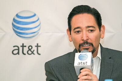 AT&amp;T niega recibir subsidio por parte de América Móvil