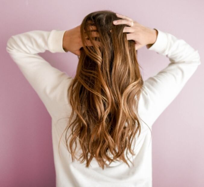 Mascarilla de coco para mejorar tu pelo en verano 