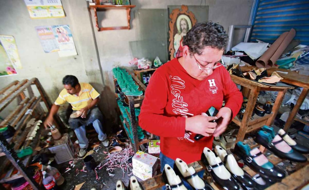 La industria nacional se beneficiaría si se imponen cuotas compensatorias al calzado chino, afirman. Foto: Archivo EL UNIVERSAL