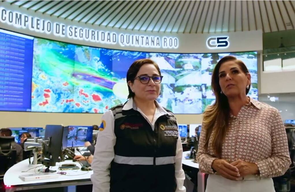 La gobernadora de Quintana Roo, Mara Lezama, y Laura Velázquez, coordinadora Nacional de Protección Civil. Foto: Especial