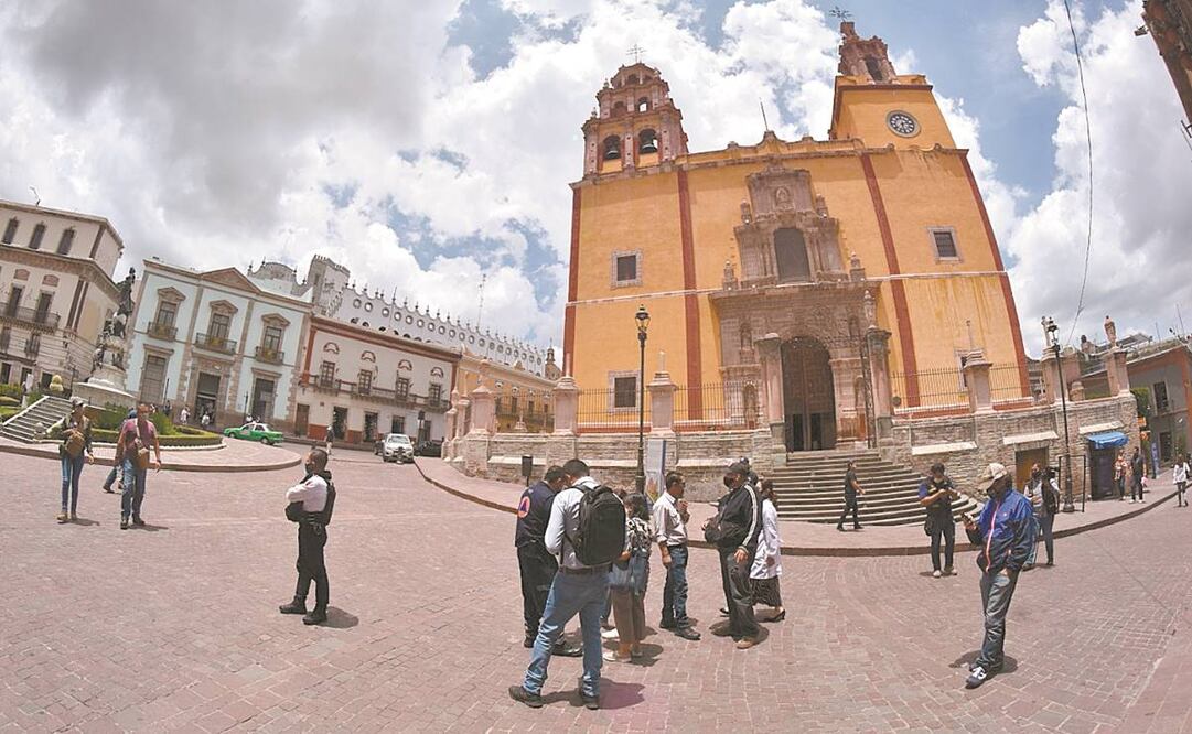 La ausencia de la “Fiesta del Espíritu” en Guanajuato es un duro golpe para hoteles, restaurantes, bares, cantinas, transportistas, comercios, artistas y artesanos que esperaban reactivar su economía. Foto: XÓCHITL ÁLVAREZ. EL UNIVERSAL