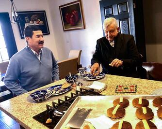 Duele que jóvenes cometan delitos, asegura AMLO