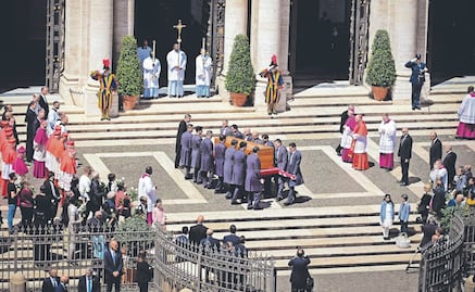 Adiós al papa Francisco: su último viaje junto a los marginales; asisten 400 mil personas