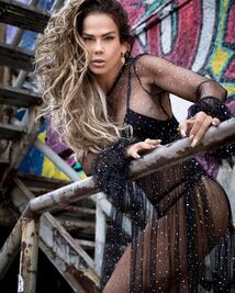 Niurka Marcos Impacta en Instagram con vestido transparente 