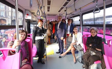 En Día de la Mujer, Mancera fortalece red de transporte Atenea