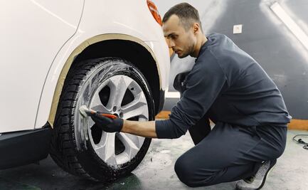 Cómo sacar brillo a las llantas con bicarbonato de sodio