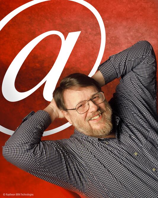 Una imagen sin fechar proporcionada por Raytheon BBN Technologies muestra a Raymond Tomlinson, el inventor del correo electrónico moderno (AP)
