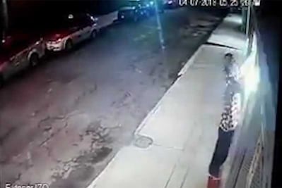 Captan en video a hombre que roba lámparas en segundos