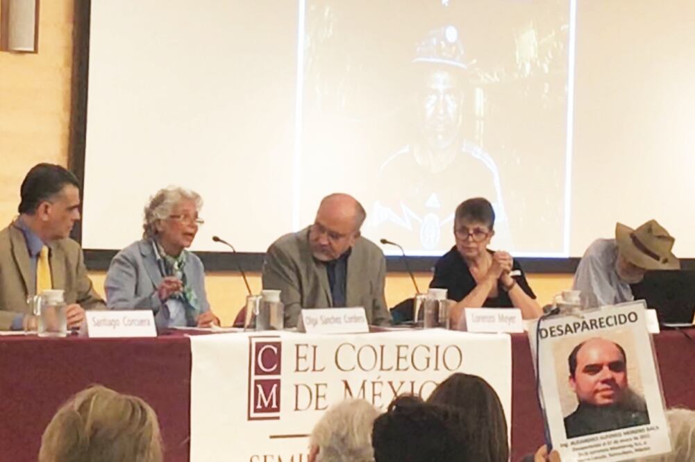 Olga Sánchez Cordero, propuesta para ocupar la Segob (segunda de izq. a der.) participó en el Seminario sobre Violencia y Paz, ¿Olvido, verdad o justicia?, en El Colegio de México (MARILUZ ROLDÁN. EL UNIVERSAL)