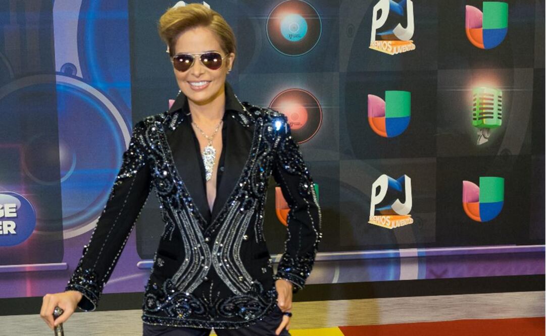 "El amor", el 13er álbum de la intérprete de 47 años. FOTO: EFE